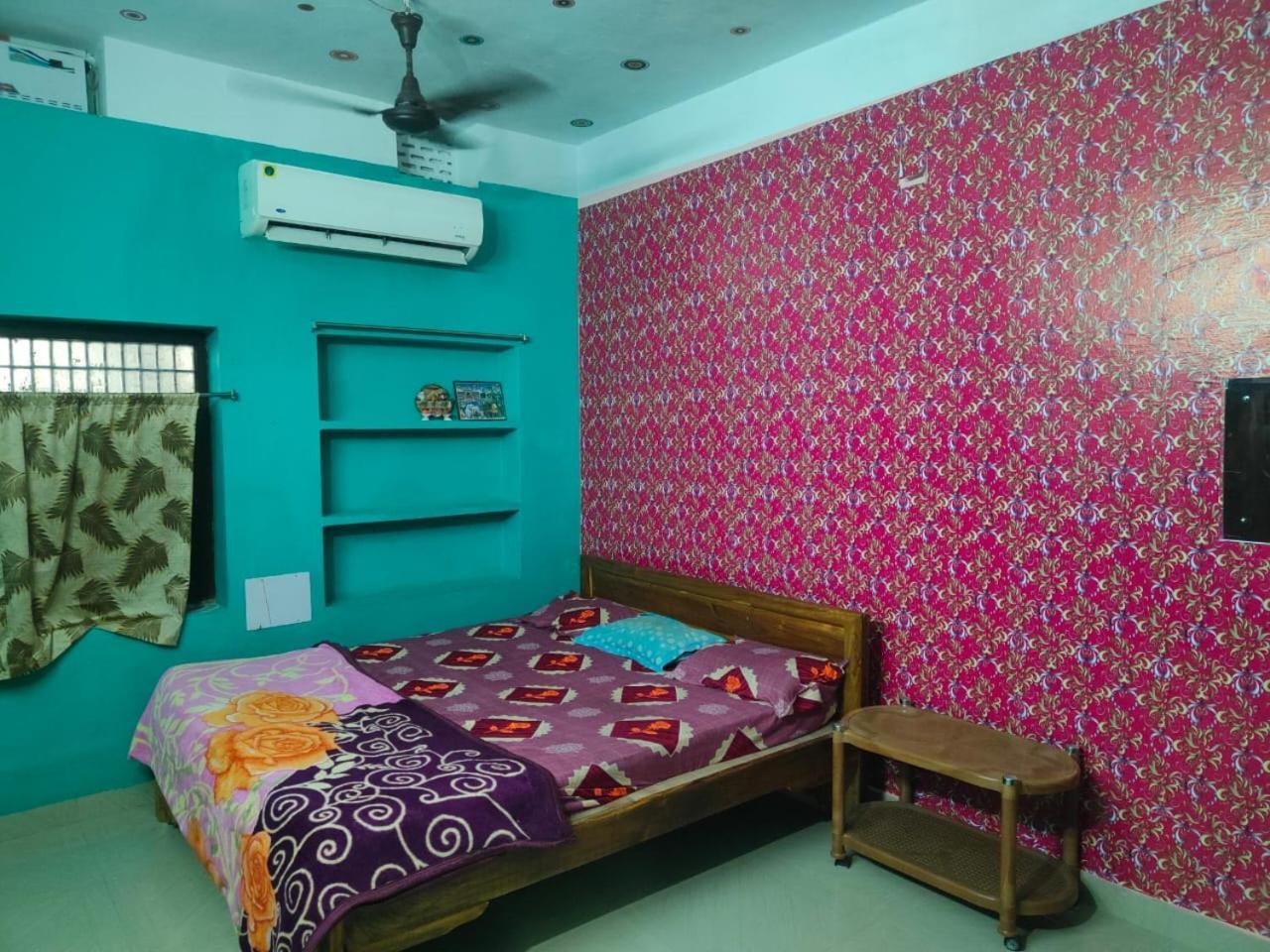 Jharana Guest House Puri Kültér fotó